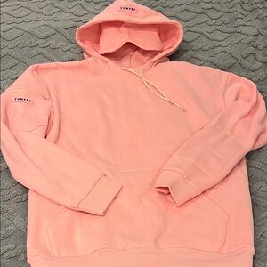 Comfrt airplane mode travel hoodie in “Petal” size M BRAND NEW!